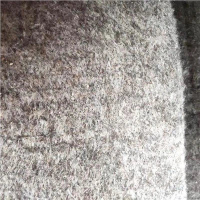 Hur förvarar man förpackningsmattor för att förhindra skador?